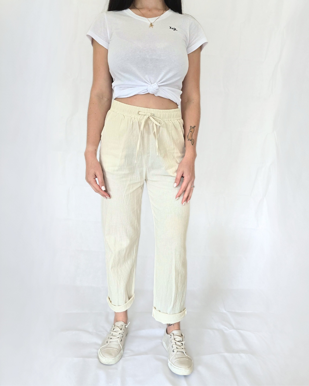 loose linen light pants, white cream beige summer look
