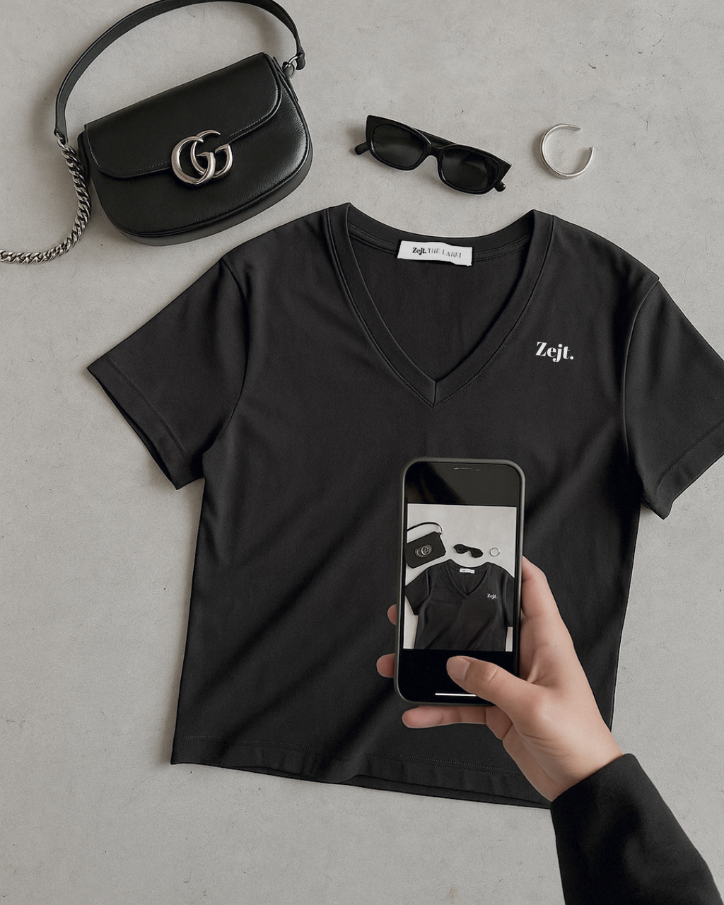 aesthetic moodboard fashion capsule wardrobe cotton tee black monochrome